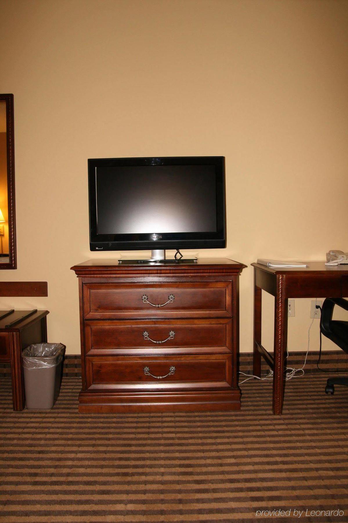 Hampton Inn Моргантон Номер фото