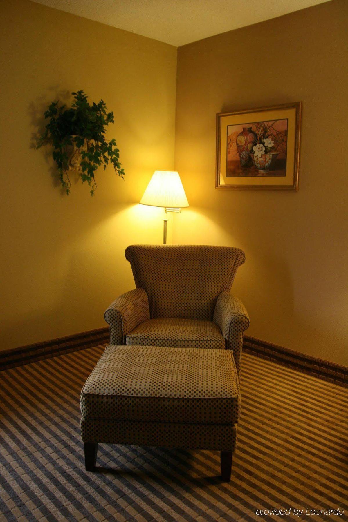 Hampton Inn Моргантон Номер фото